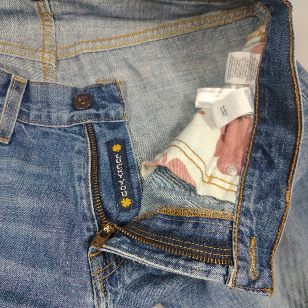 Lucky Brand 221 Original Straight Men 31x30 Blue Faded Denim Cotton Jeans - Picture 4 of 15
